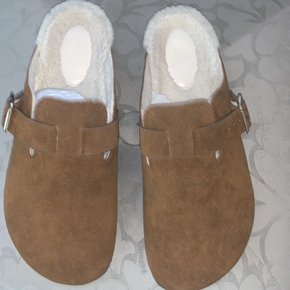 Womens Brown Suede Slip-On Shoes - Picture 1 of 5